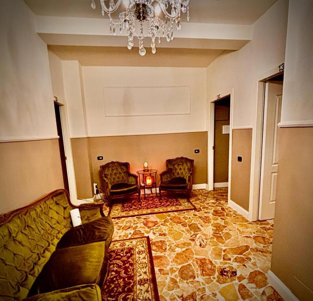 Hotel Il Castello Di Venere Rota d'Imagna Zewnętrze zdjęcie